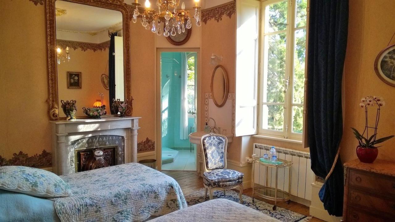 Chateau De La Vernede, La Grande Vernede Saint-Rémy-de-Chargnat 外观 照片