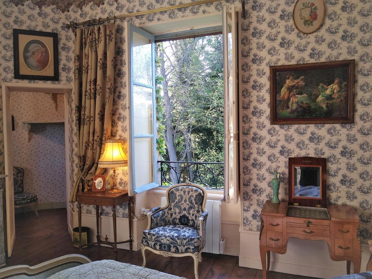 Chateau De La Vernede, La Grande Vernede Saint-Rémy-de-Chargnat 外观 照片